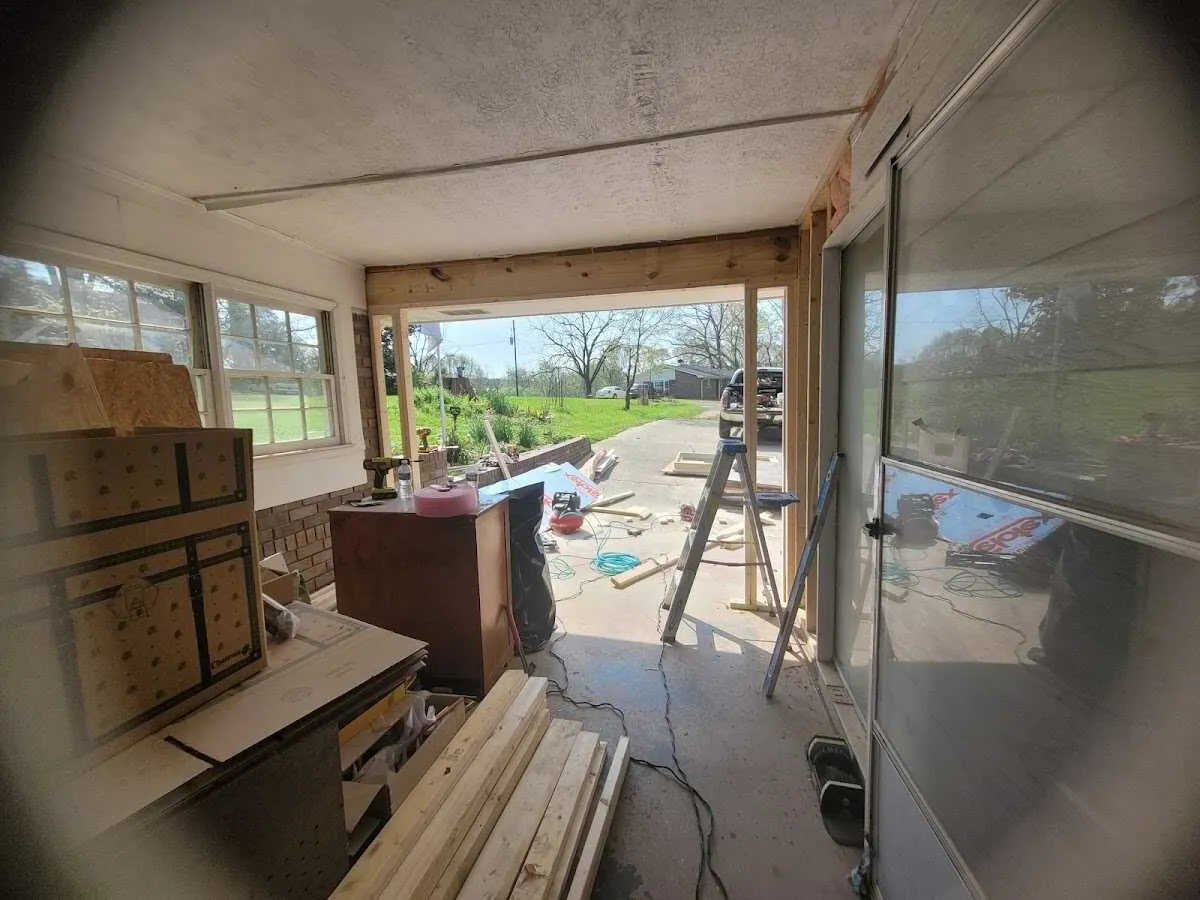 Air movers and dehumidifier for Drying & Dehumidification in Norfolk